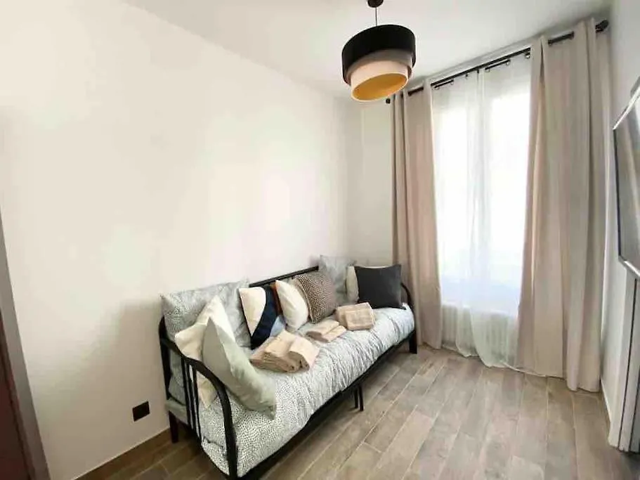 Apartment Appartement Esprit Industriel Gentilly France