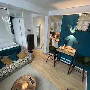  Appartement Superbe Studio Lumineux Refait A Neuf !